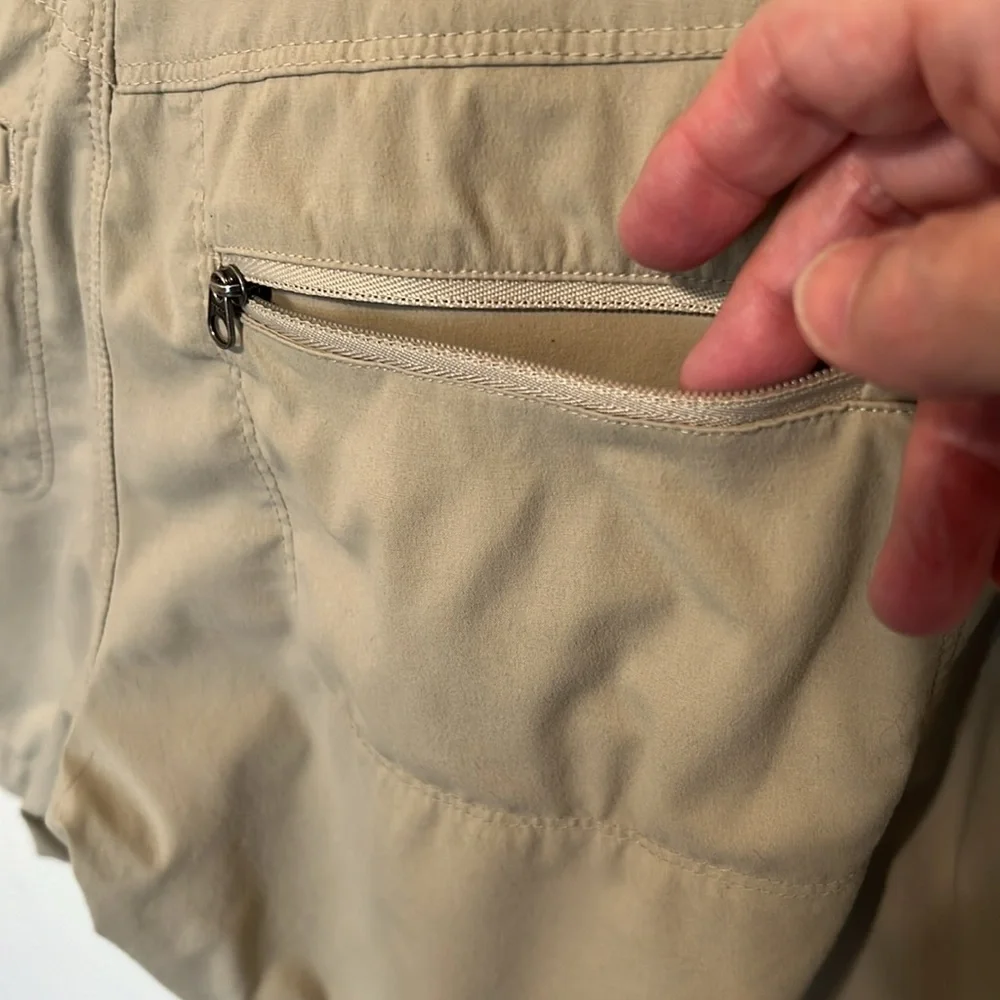 Patagonia Women’s Quandary Tan Hiking Shorts / Size 6 / Good Pre-Owned Condition - Picture 5 of 11